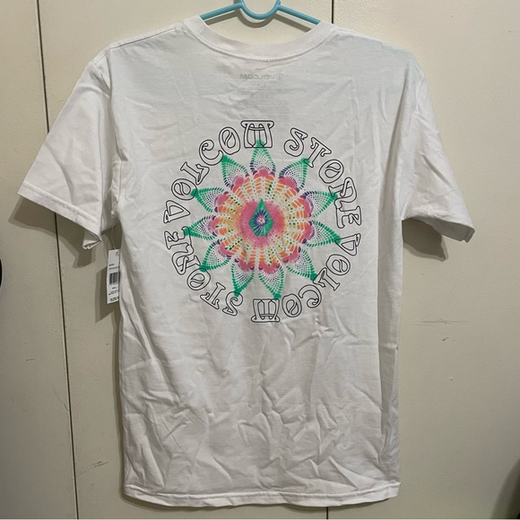 🤝 Volcom Store T-Shirt 🤝 - Picture 3 of 4
